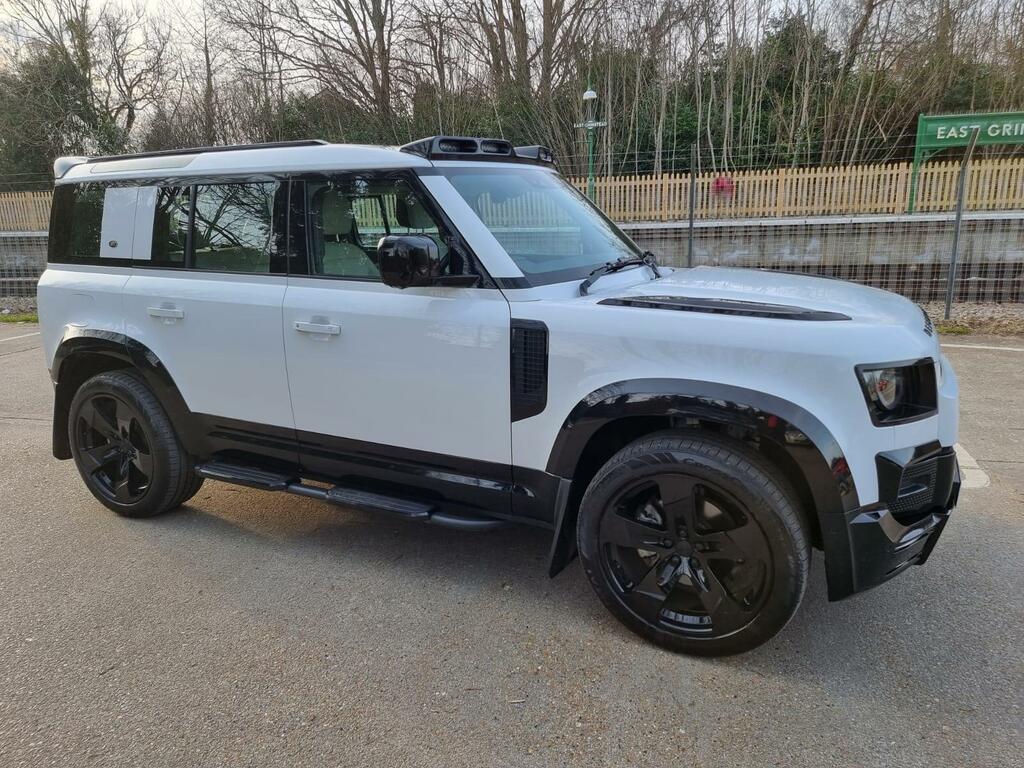 Land Rover Defender 110 Hse White #5