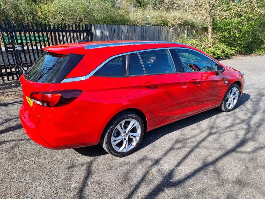 Vauxhall Astra 1.6 Cdti Blueinjection Sri Sports Tourer Euro 6 S Red #3