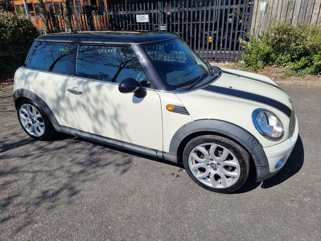 Mini Hatch Cooper White #6