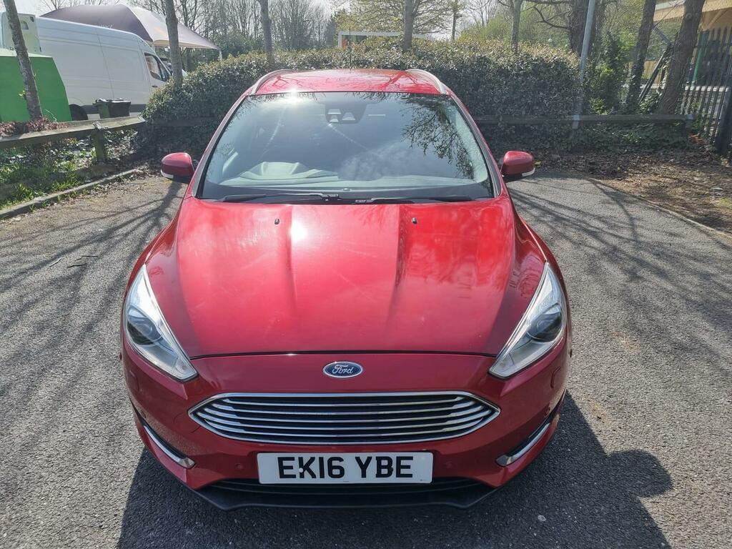 Ford Focus 1.5 Tdci Titanium X Powershift Euro 6 Ss Red #3