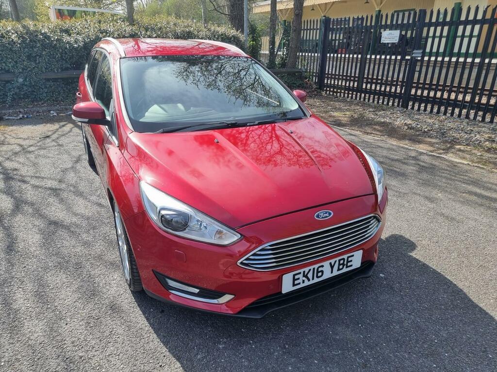 Ford Focus 1.5 Tdci Titanium X Powershift Euro 6 Ss Red #2