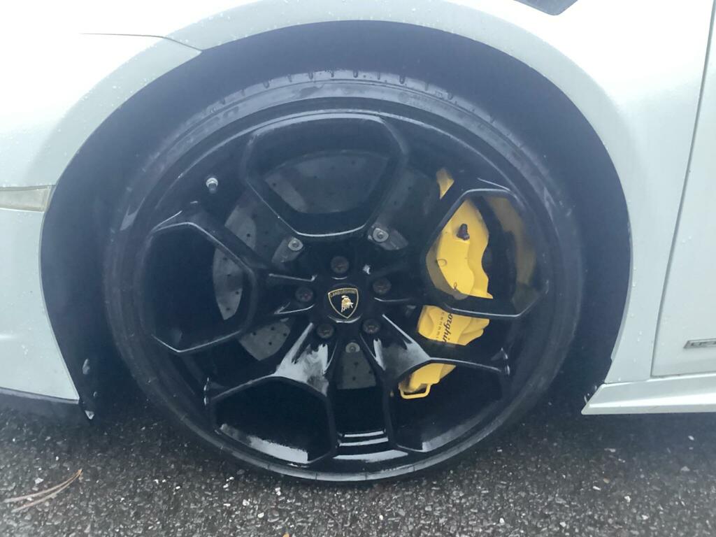 Lamborghini Huracan Coupe Yellow #9