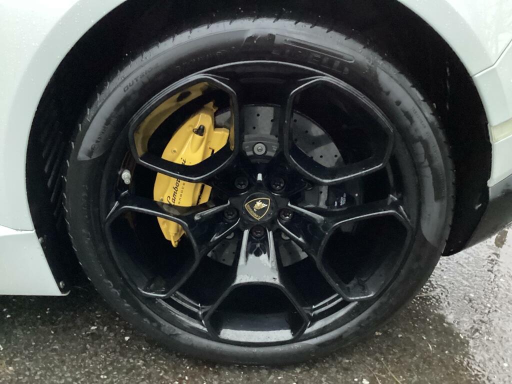 Lamborghini Huracan Coupe Yellow #8