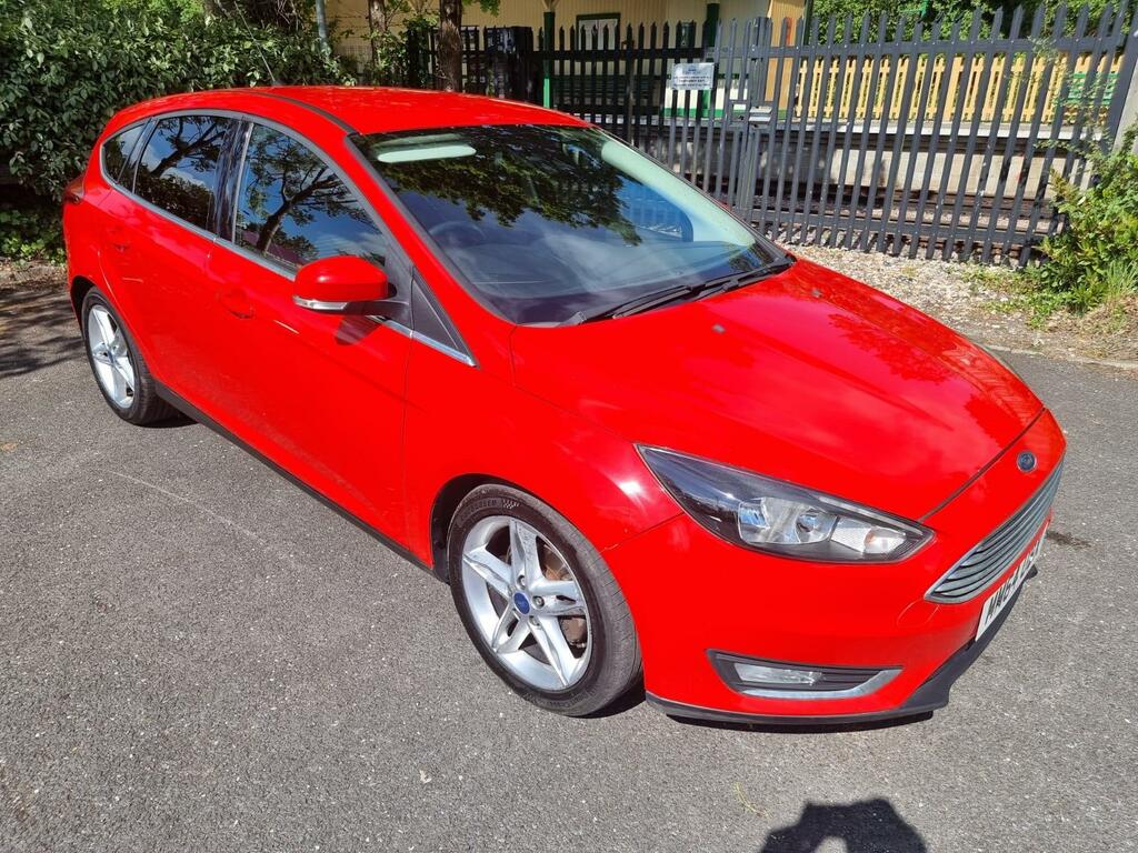 Ford Focus 1.0T Ecoboost Titanium Euro 6 Ss Red