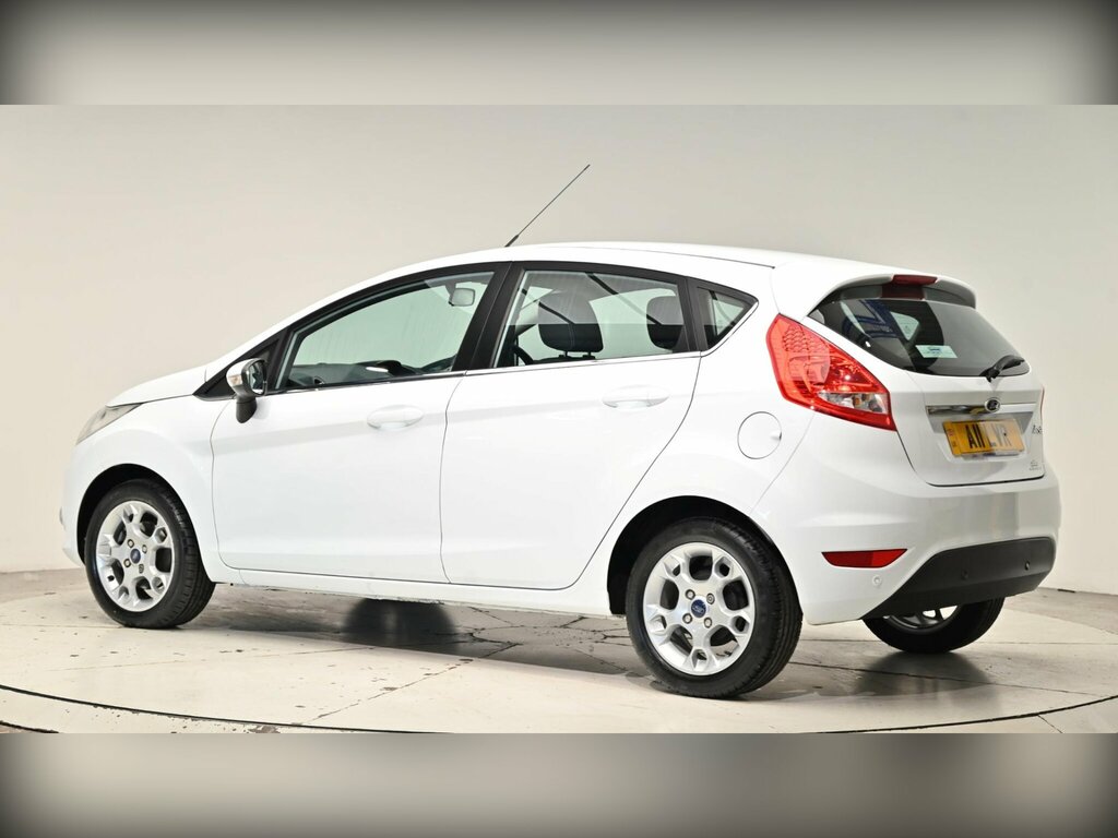 Ford Fiesta 1.4 Zetec White #5