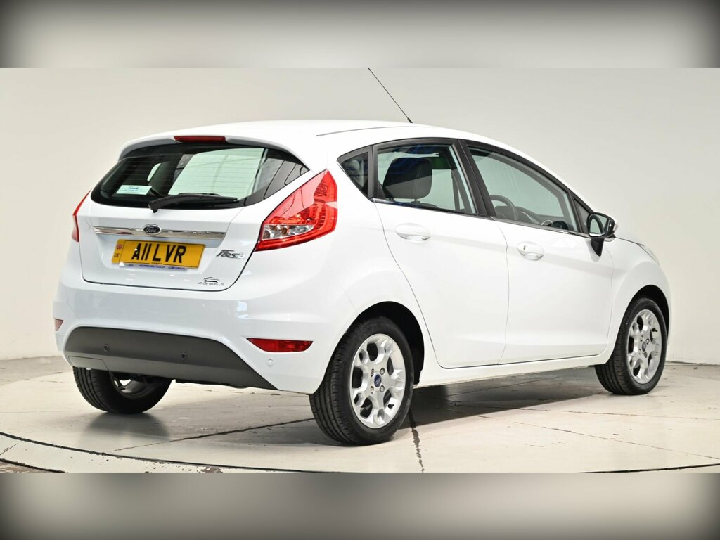 Ford Fiesta 1.4 Zetec White #4