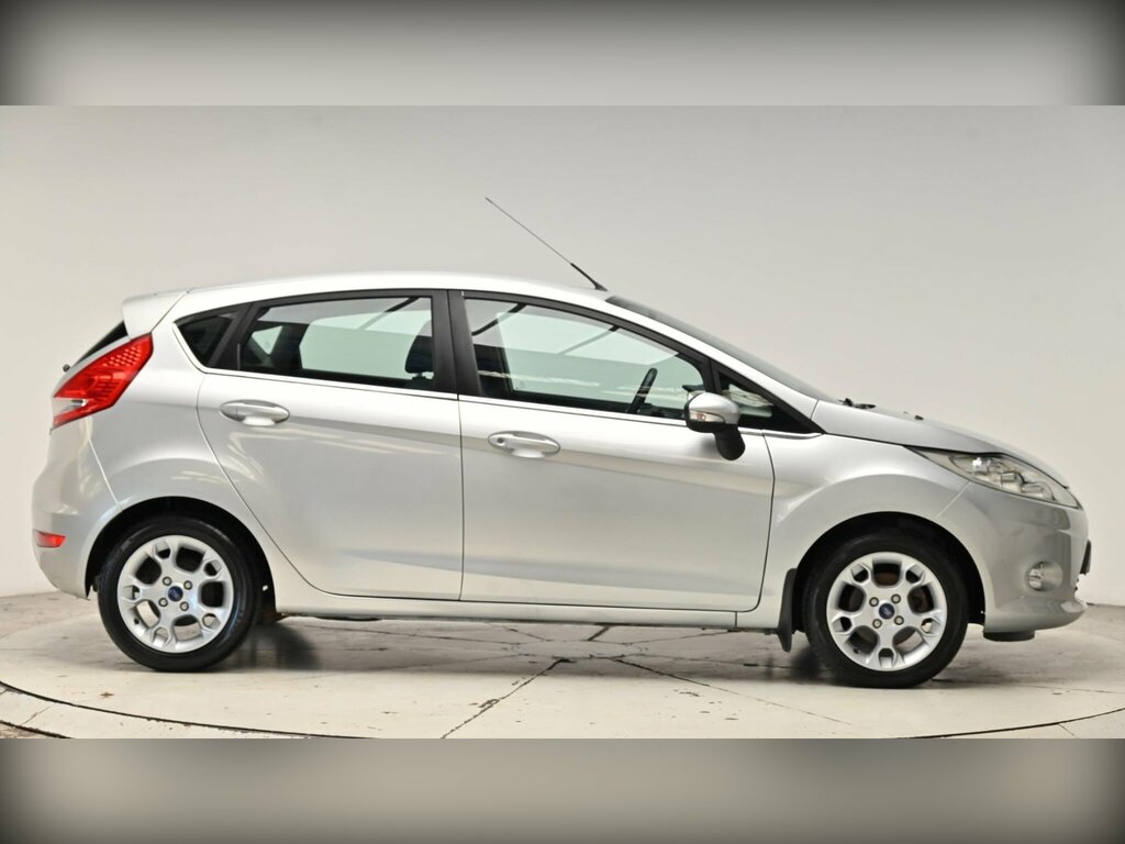 Ford Fiesta 1.25 Zetec Silver #4