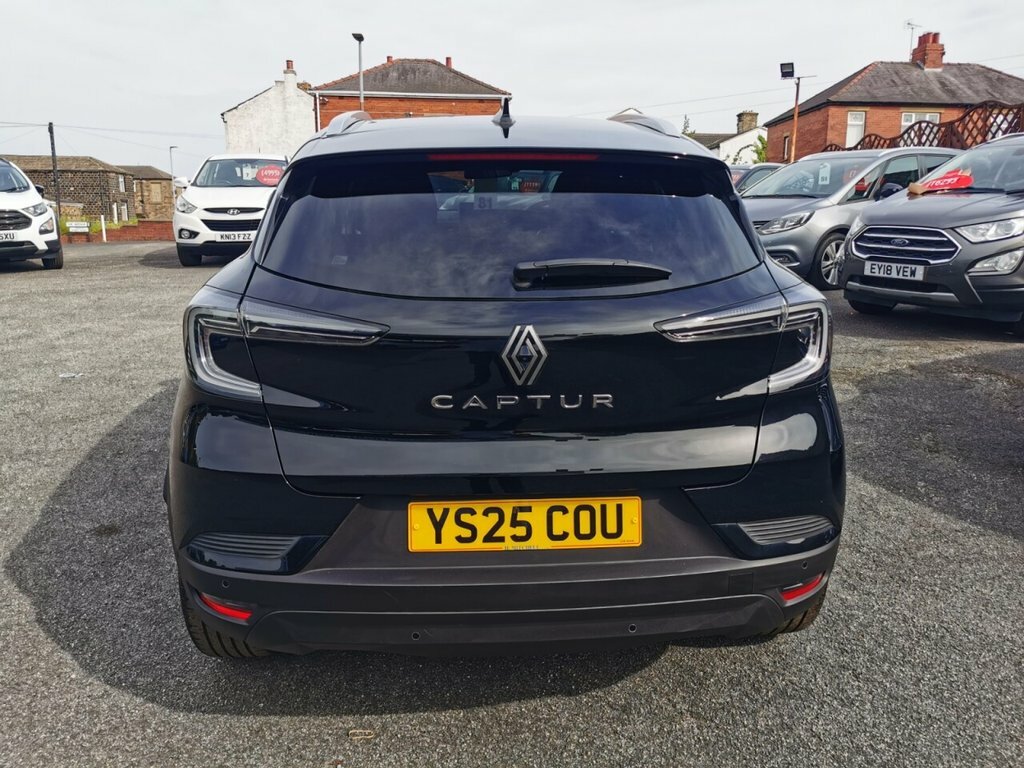 Renault Captur 1L Techno YS25COU Black #5