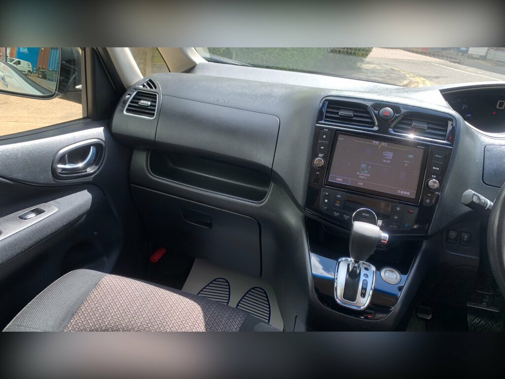 Nissan Serena Mpv Silver #57