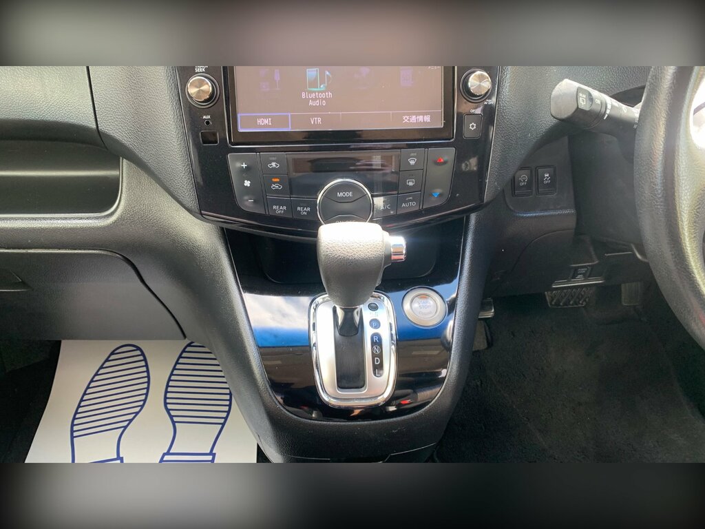 Nissan Serena Mpv Silver #52