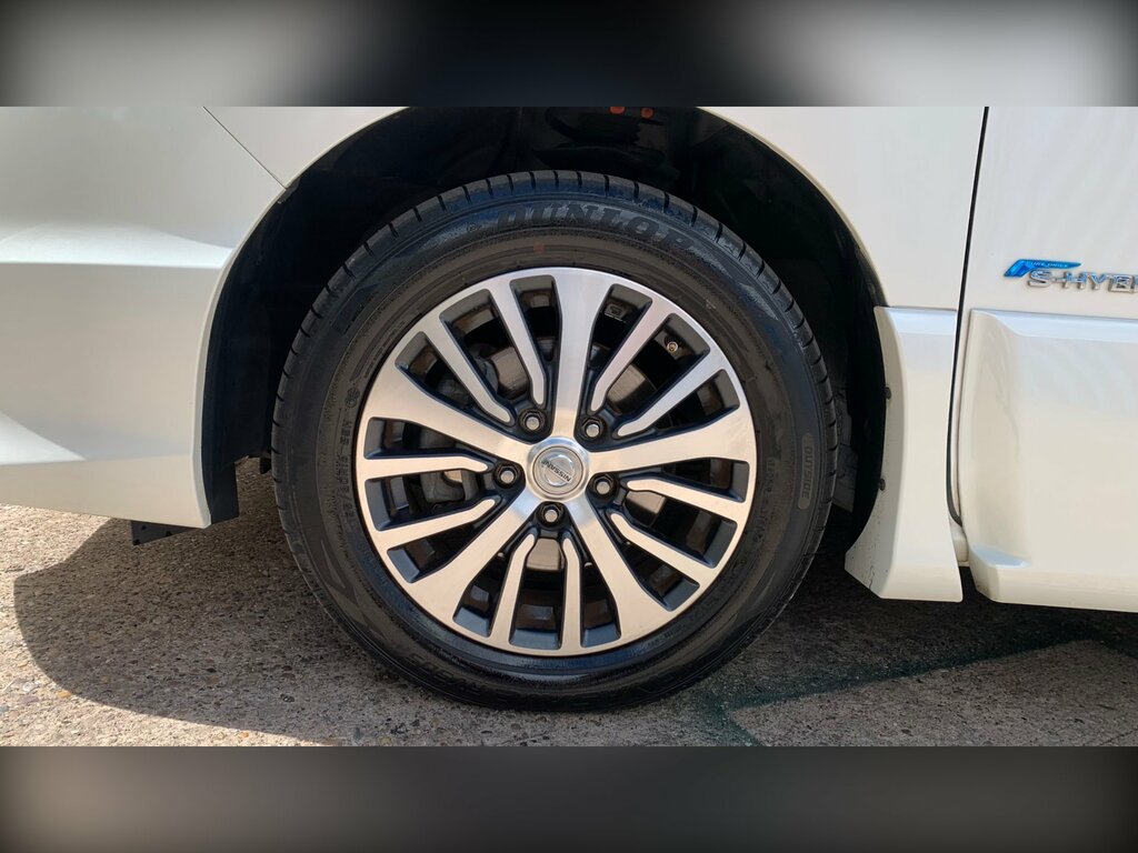 Nissan Serena Mpv Silver #20