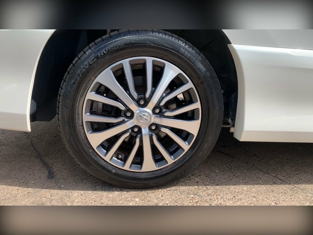 Nissan Serena Mpv Silver #18