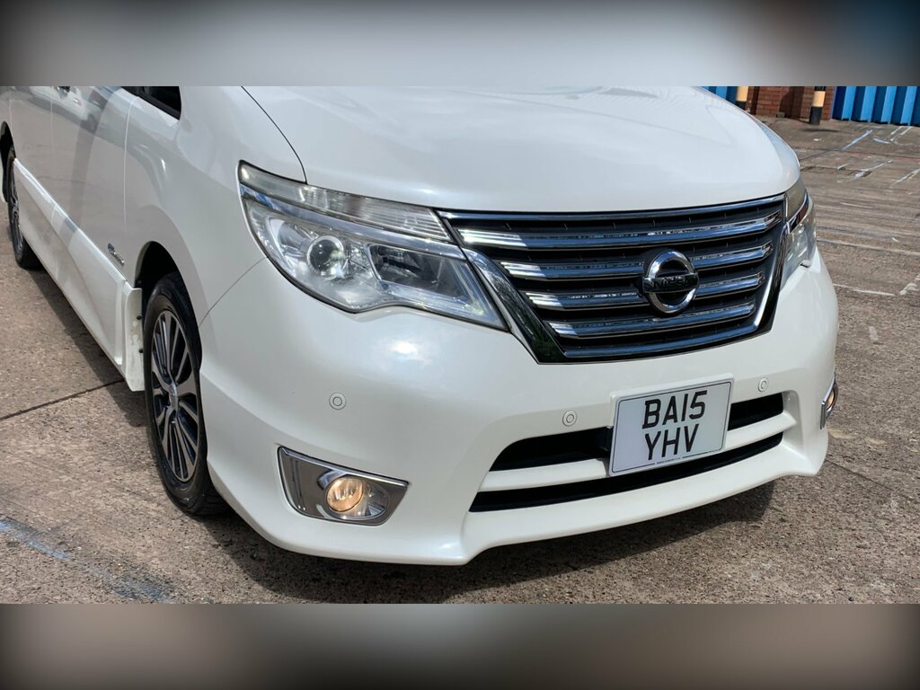 Nissan Serena Mpv Silver #2