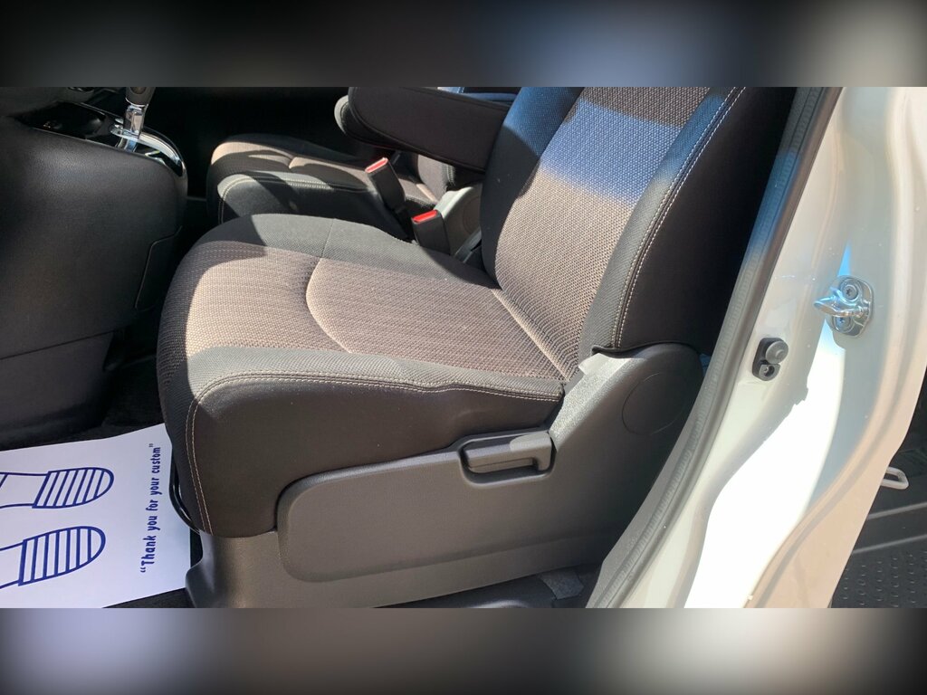 Nissan Serena Mpv Silver #31