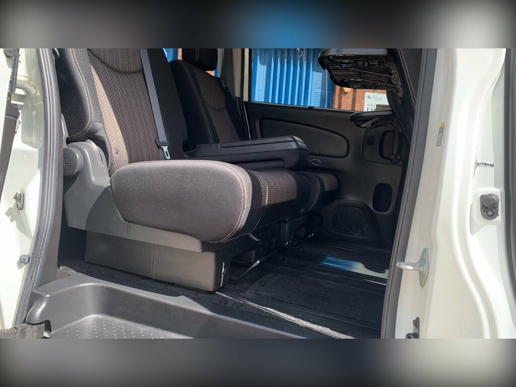 Nissan Serena Mpv Silver #42