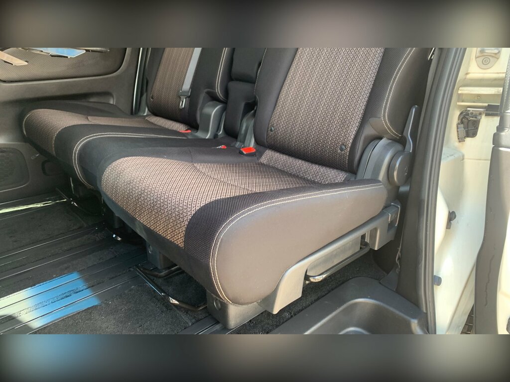 Nissan Serena Mpv Silver #28