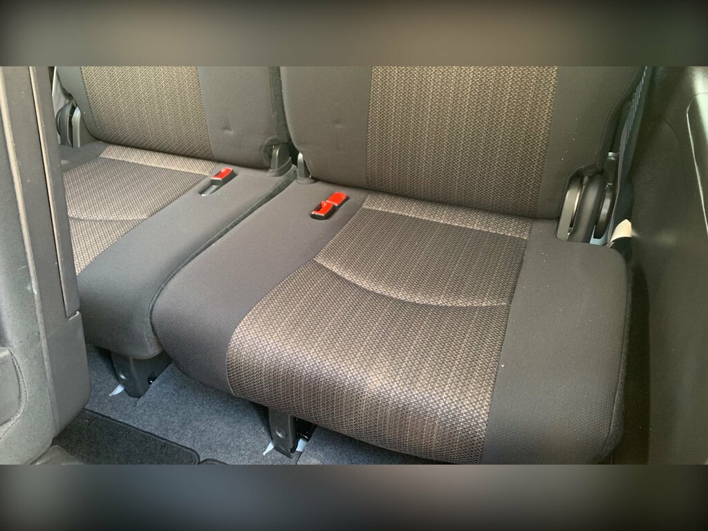 Nissan Serena Mpv Silver #33