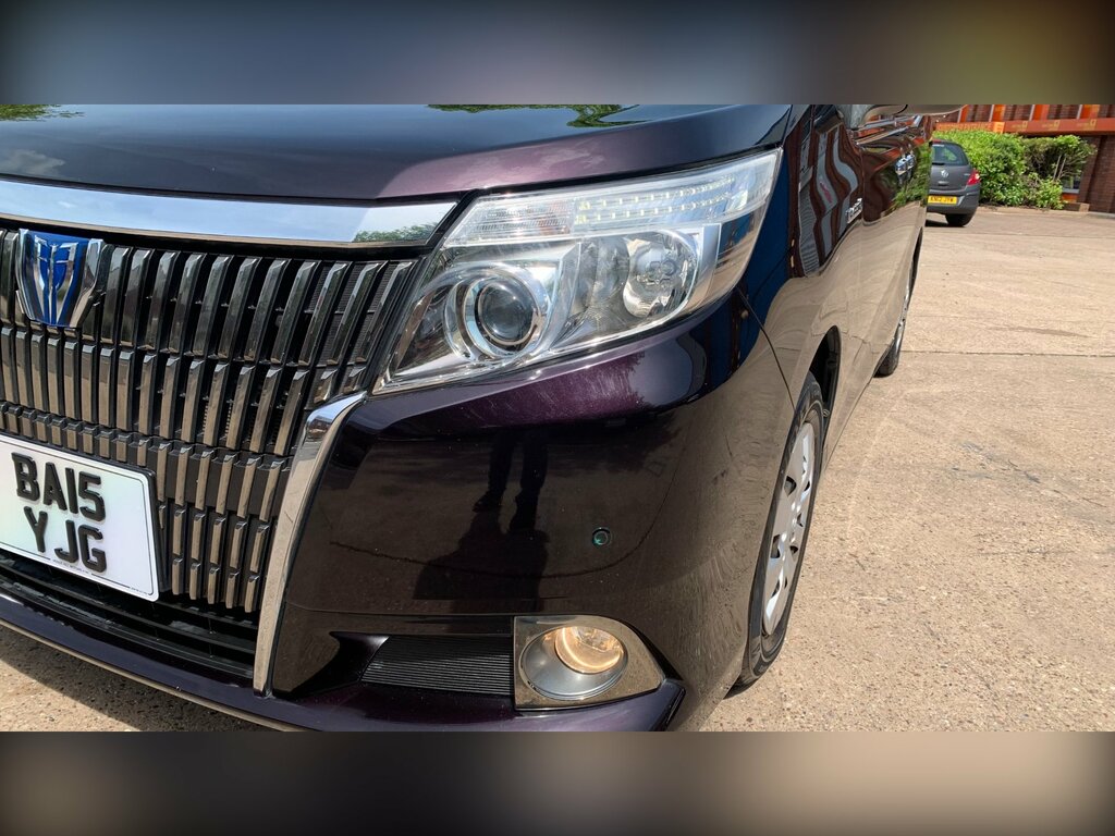 Toyota Voxy 1.8 Vvt-h 7 Black #16