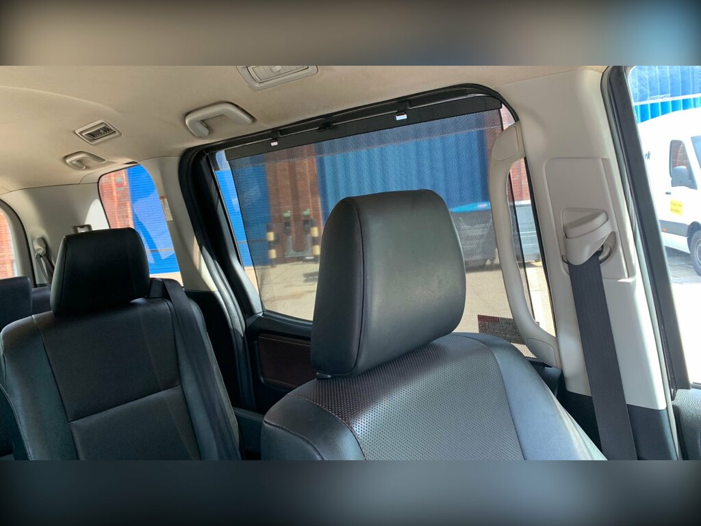 Toyota Voxy 1.8 Vvt-h 7 Black #64