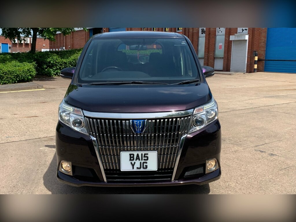 Toyota Voxy Esquire 1.8 Hybrid 7 Seats Mpv Purple #3