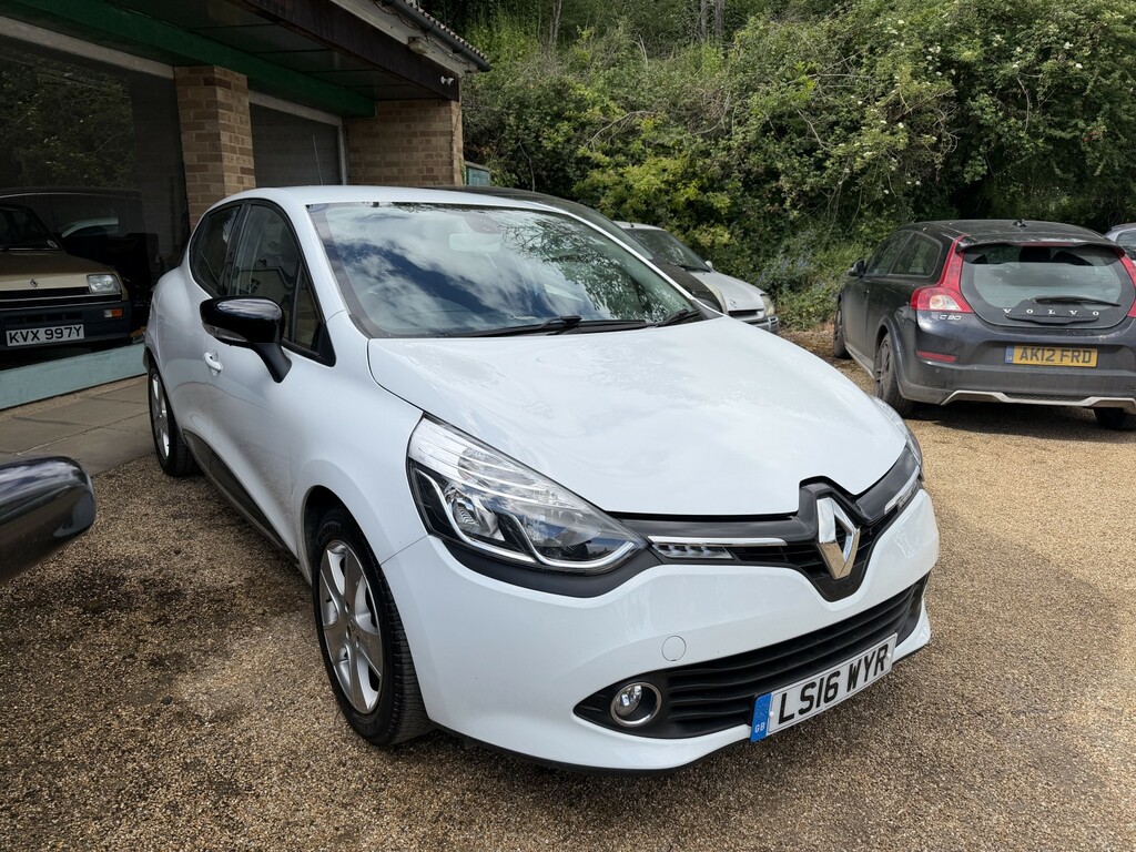Renault Clio 0.9 Tce 90 Dynamique Nav Low Mileage Full Service LS16WYR White #2