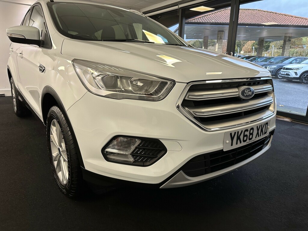 Ford Kuga 1.5 Tdci Titanium Suv Eur YK68XKD White #4