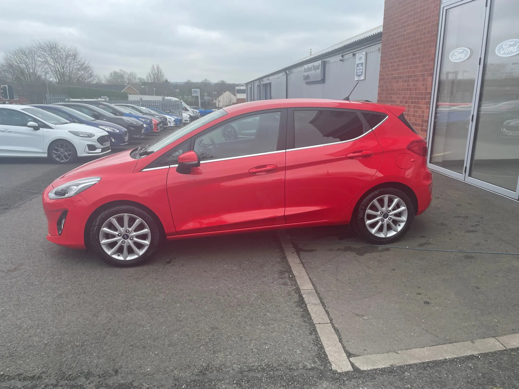 Ford Fiesta 1.0T Ecoboost Titanium Hatchback VU18TSO #3