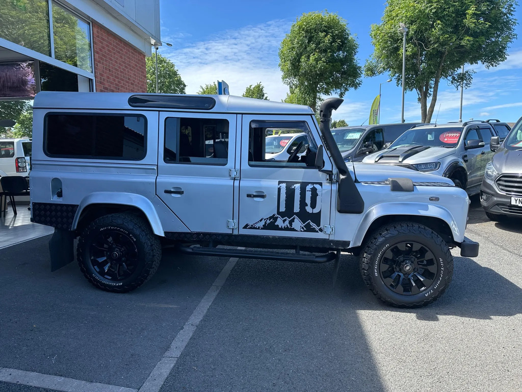 Land Rover Defender 110 2.4 Tdci Xs Station Wagon 4Wd Mw  #5