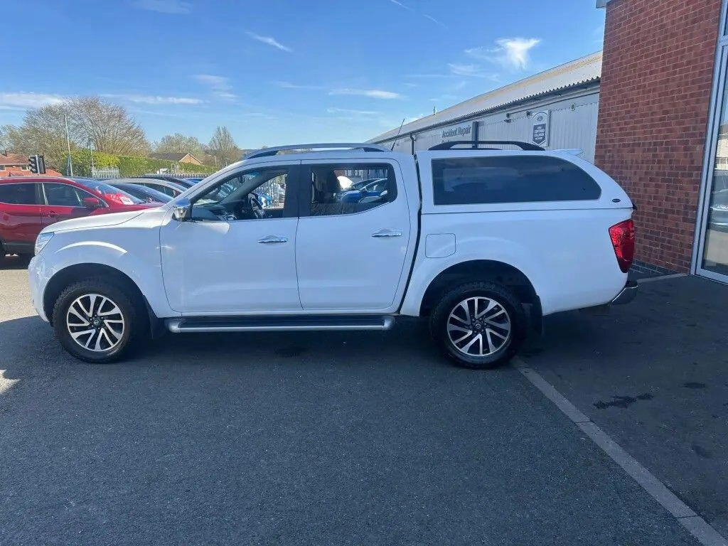Nissan Navara 2.3 Dci Tekna Pickup Double Cab #5