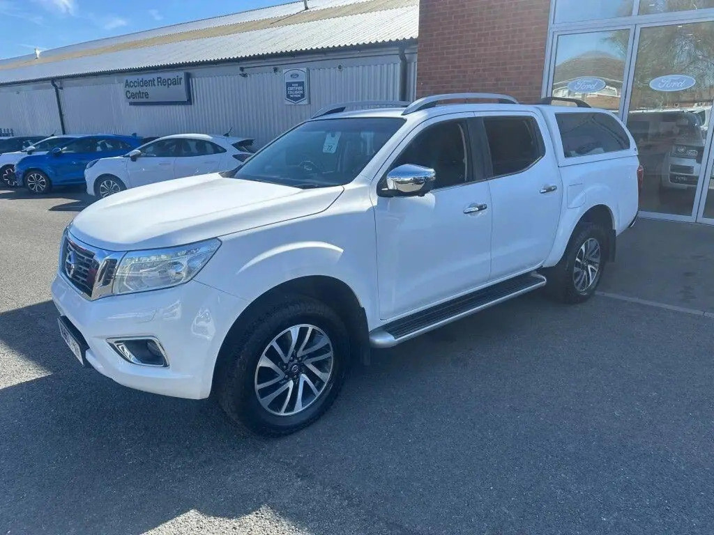 Nissan Navara 2.3 Dci Tekna Pickup Double Cab #2