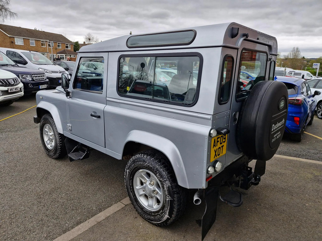Land Rover Defender 90 2.4 Tdci County Station Wagon 4W #4