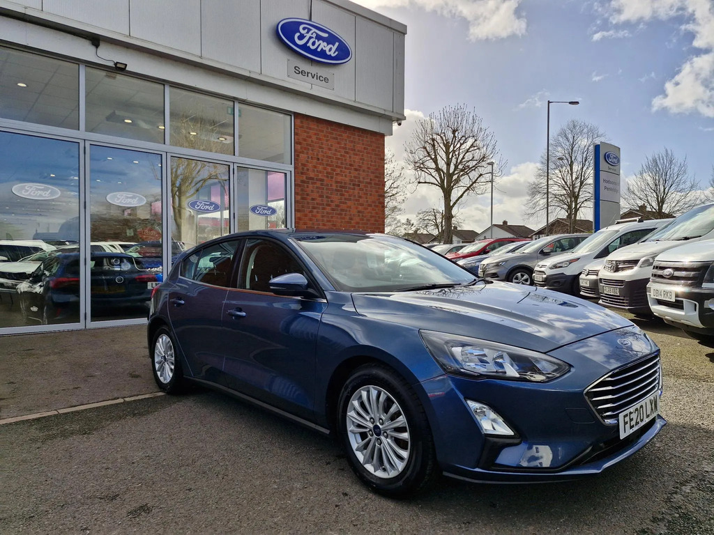 Ford Focus 1.0T Ecoboost Titanium Hatchback