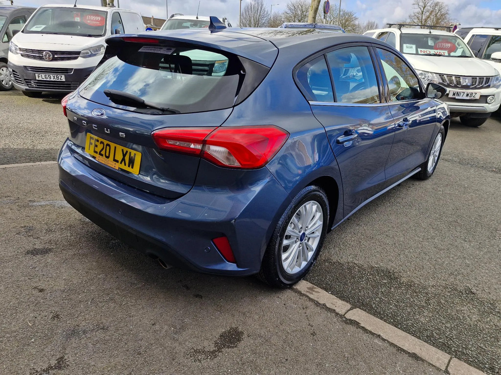 Ford Focus 1.0T Ecoboost Titanium Hatchback FE20LXW #5