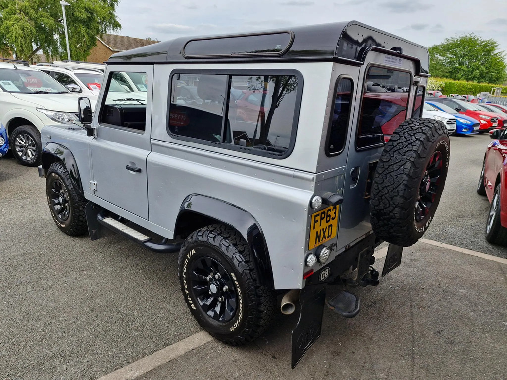 Land Rover Defender 90 2.2 Tdci Xs Station Wagon Double Cab Ma FP63NXD #4