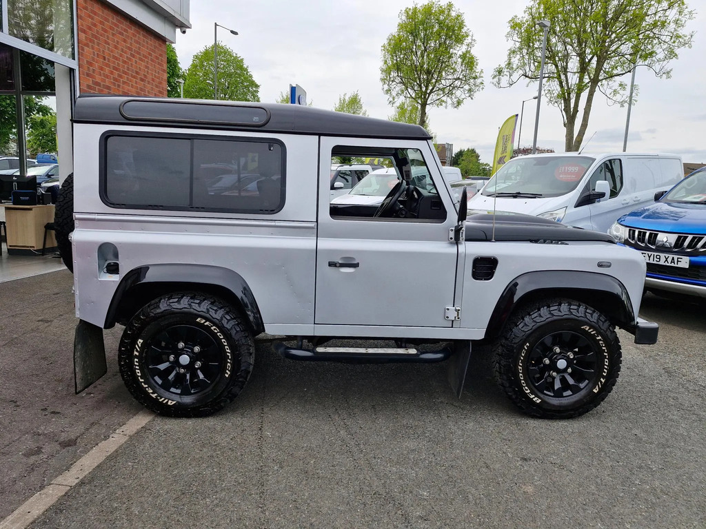 Land Rover Defender 90 2.2 Tdci Xs Station Wagon Double Cab Ma FP63NXD #3