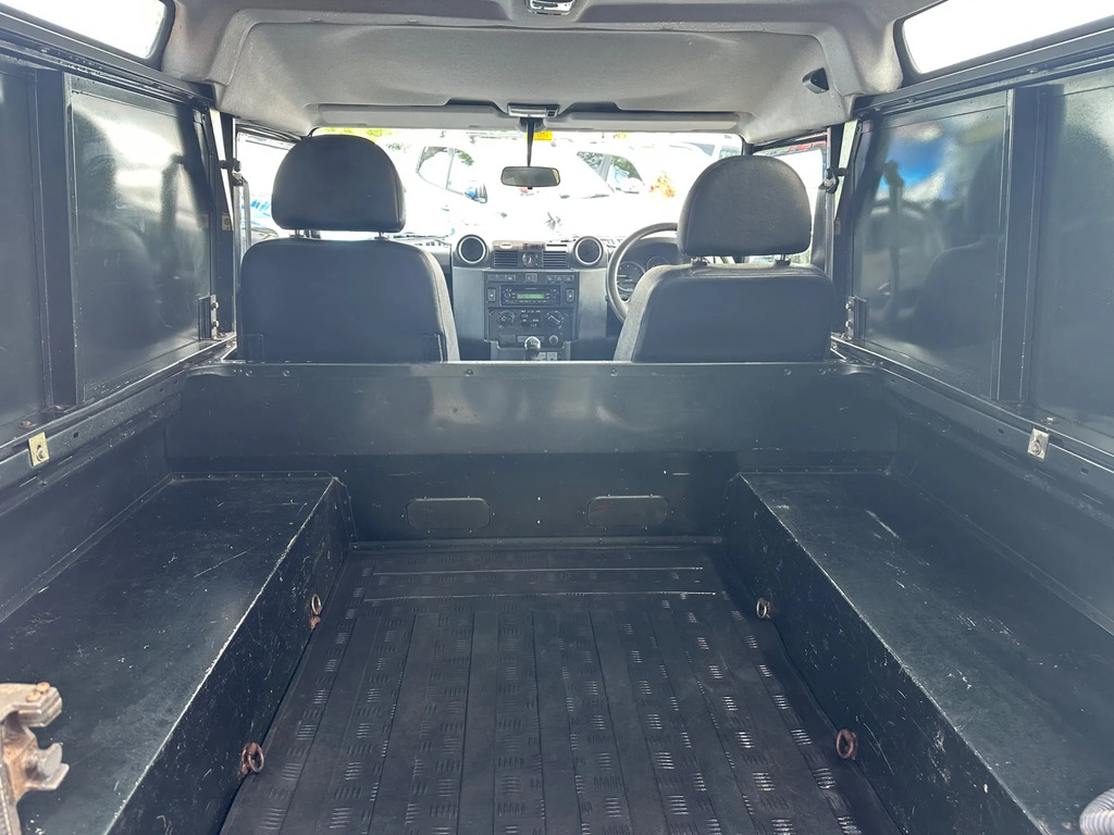 Land Rover Defender 90 2.4 Tdci County Hard Top Suv 4Wd #6