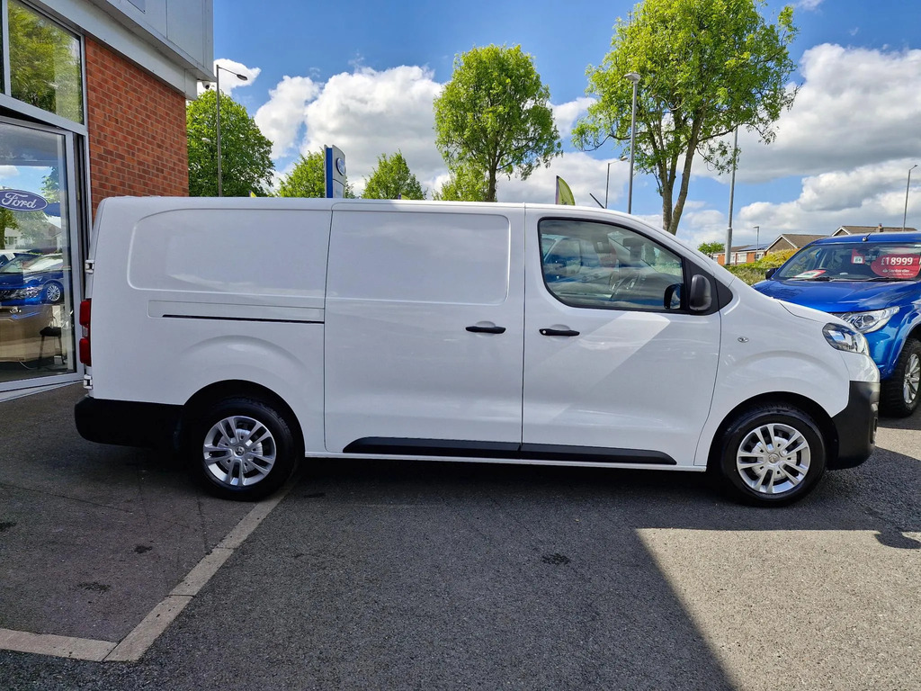 Vauxhall Vivaro 1.5 Turbo D 2900 Dynamic Panel Van 6Dr Manu DL21ZTN  #4