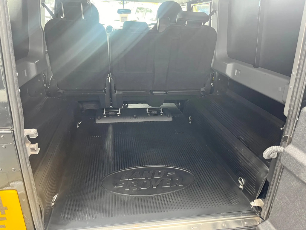 Land Rover Defender 110 Grey #7
