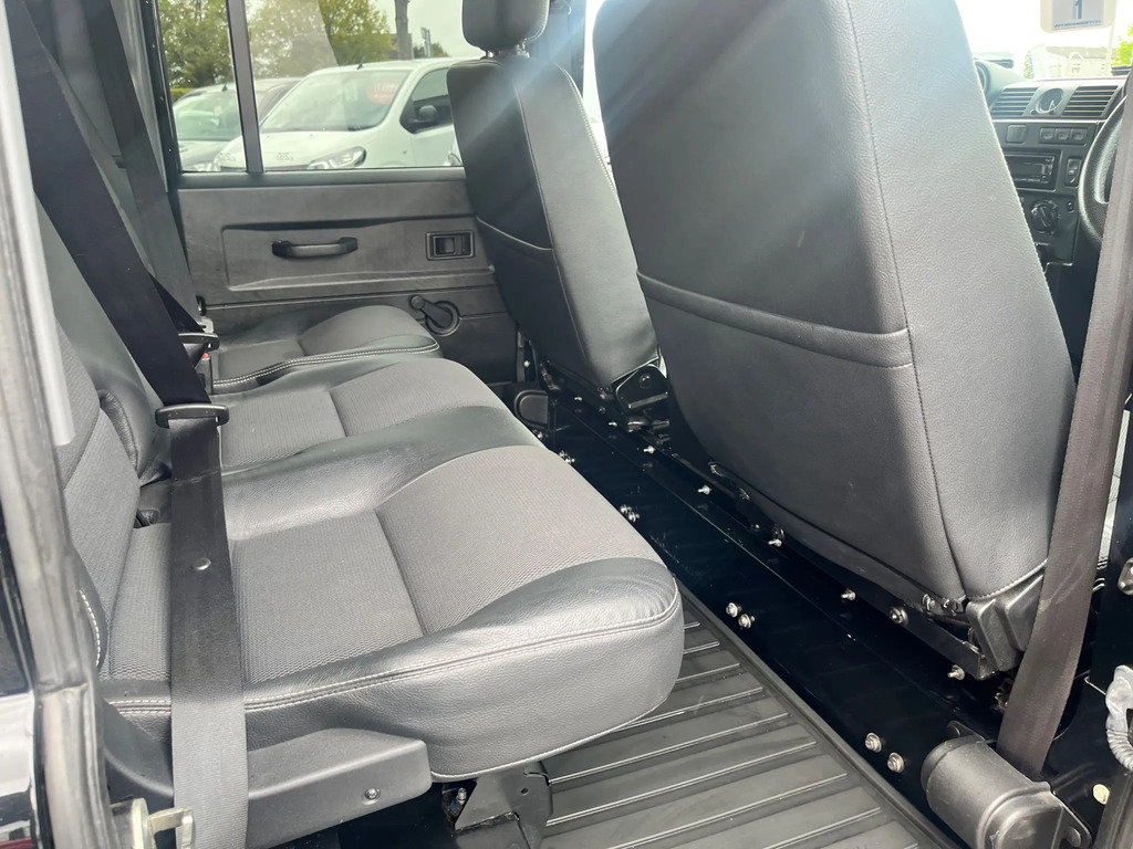 Land Rover Defender 110 Grey #10