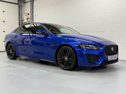 Jaguar XE 2.0 D180 R-dynamic Blue