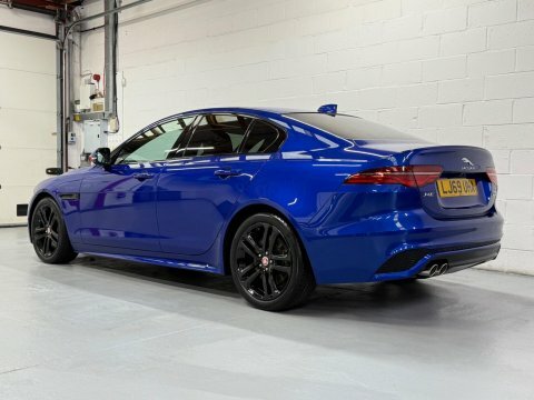 Jaguar XE 2.0 D180 R-dynamic LJ69UHA Blue #2