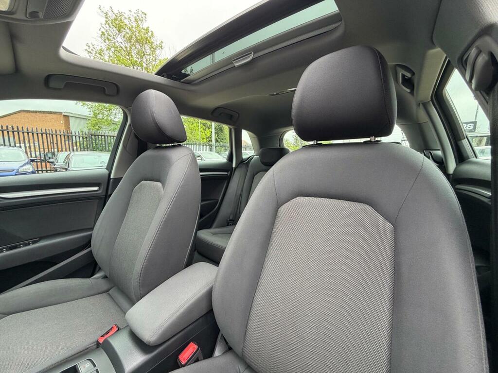Audi A3 1.0 Tfsi Se Sportback S Tronic Euro 6 S S Black #2