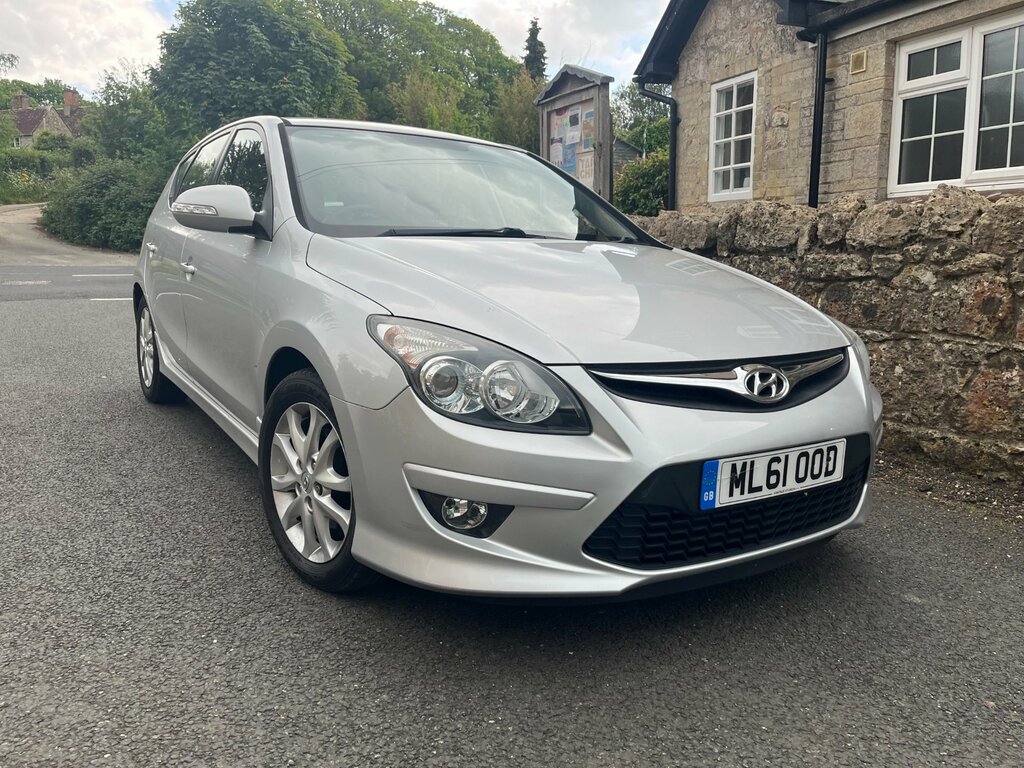 Hyundai I30 1.6 Crdi Comfort Hatchback Euro 5 Silver