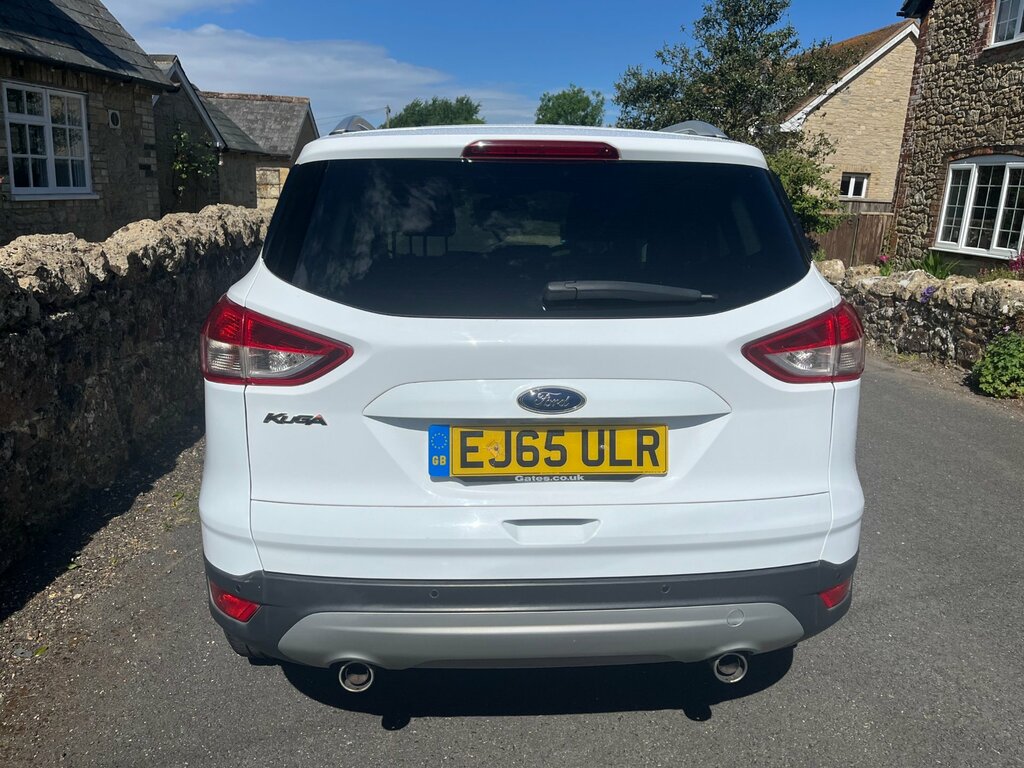 Ford Kuga 2.0 Tdci Titanium Suv 2Wd Euro 6 EJ65ULR White #5