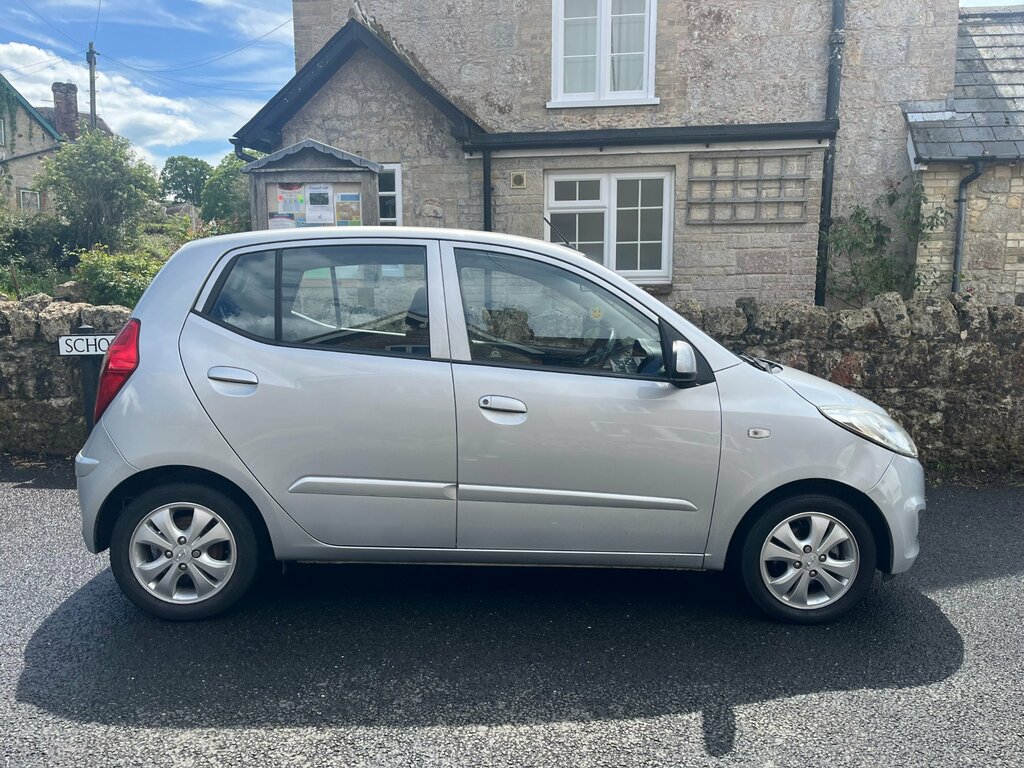 Hyundai I10 1.2 Active Hatchback Euro 5 85 A20LJF Silver #2