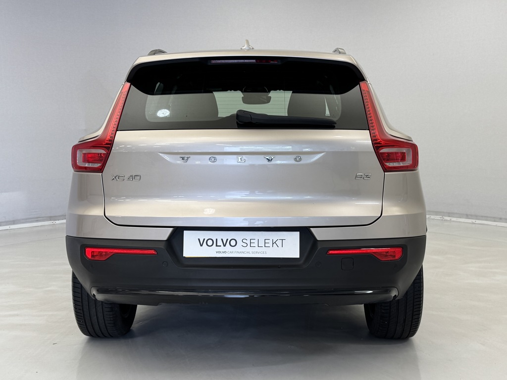 Volvo XC40 2.0 B3p Plus Dark DX72LVC Gold #4