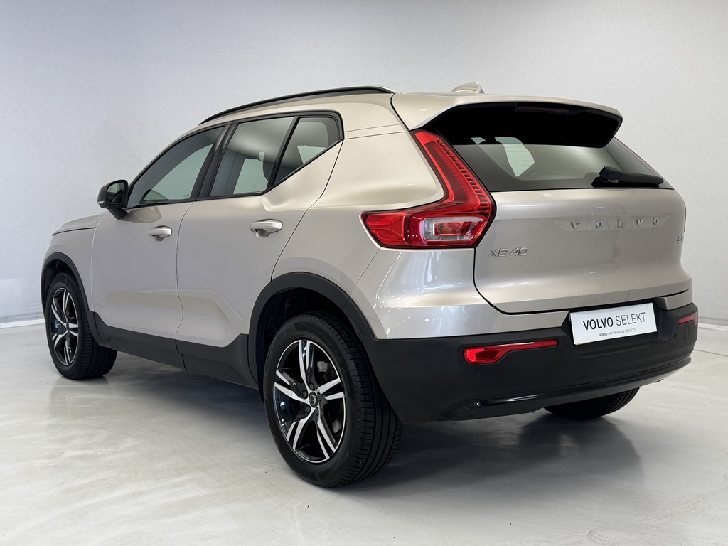 Volvo XC40 2.0 B3p Plus Dark DX72LVC Gold #5