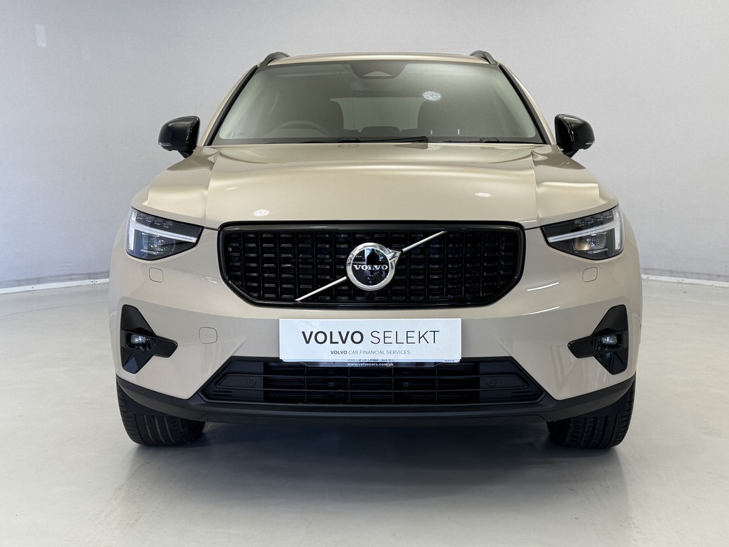 Volvo XC40 2.0 B4p Ultra Dark OY75XDO Gold #4
