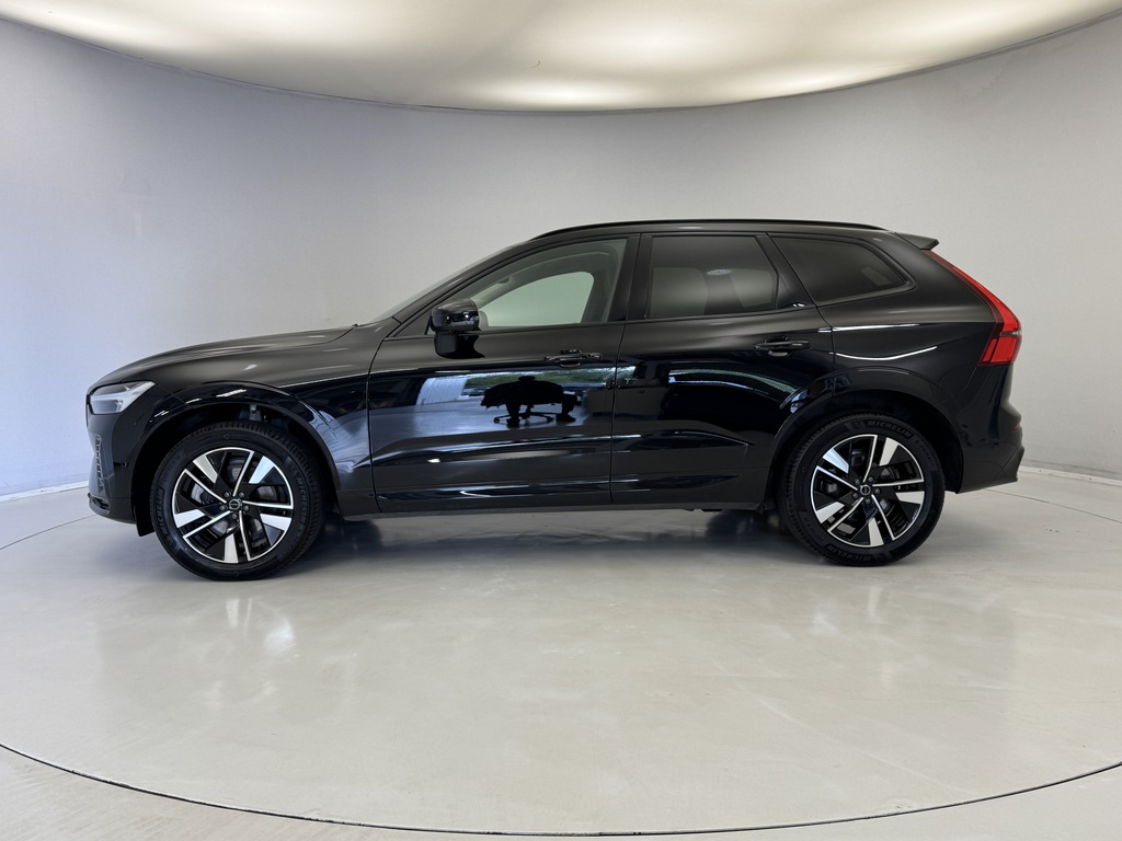 Volvo XC60 2.0 B5p Plus Dark Awd Geartronic RJ25ZWM Black #2