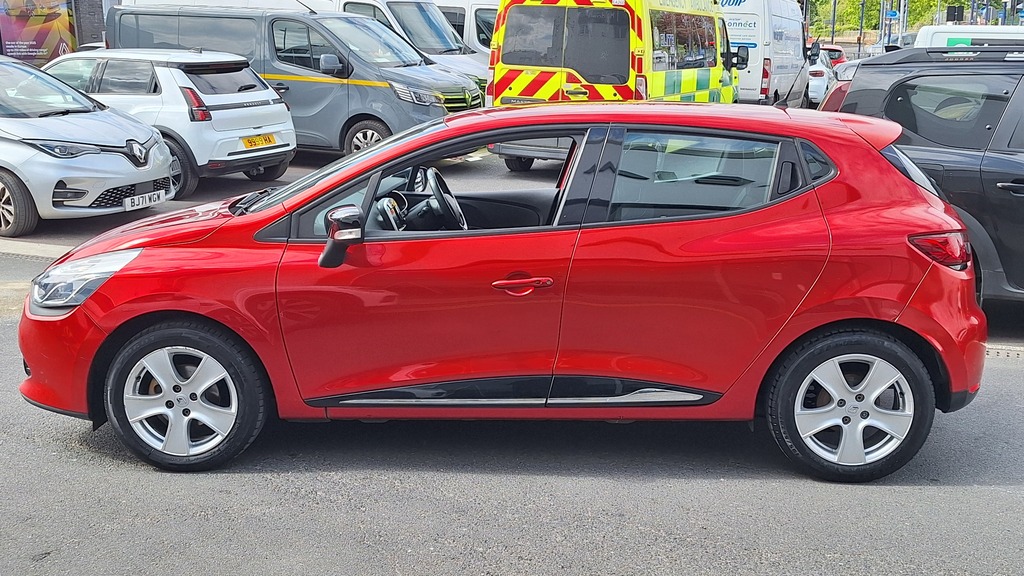 Renault Clio 1.5 Dci 90 Dynamique Nav Red #4